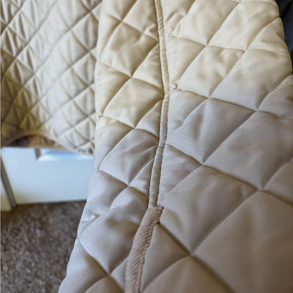 Ralph Lauren Quilted Cream Puffer Jacket - Picture 4 of 4